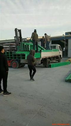 玻璃钢电缆桥架和玻璃钢电缆槽存在的差异_玻璃钢电缆桥架和玻璃钢电缆槽存在的差异产品图片 - 河北雷氏复合材料